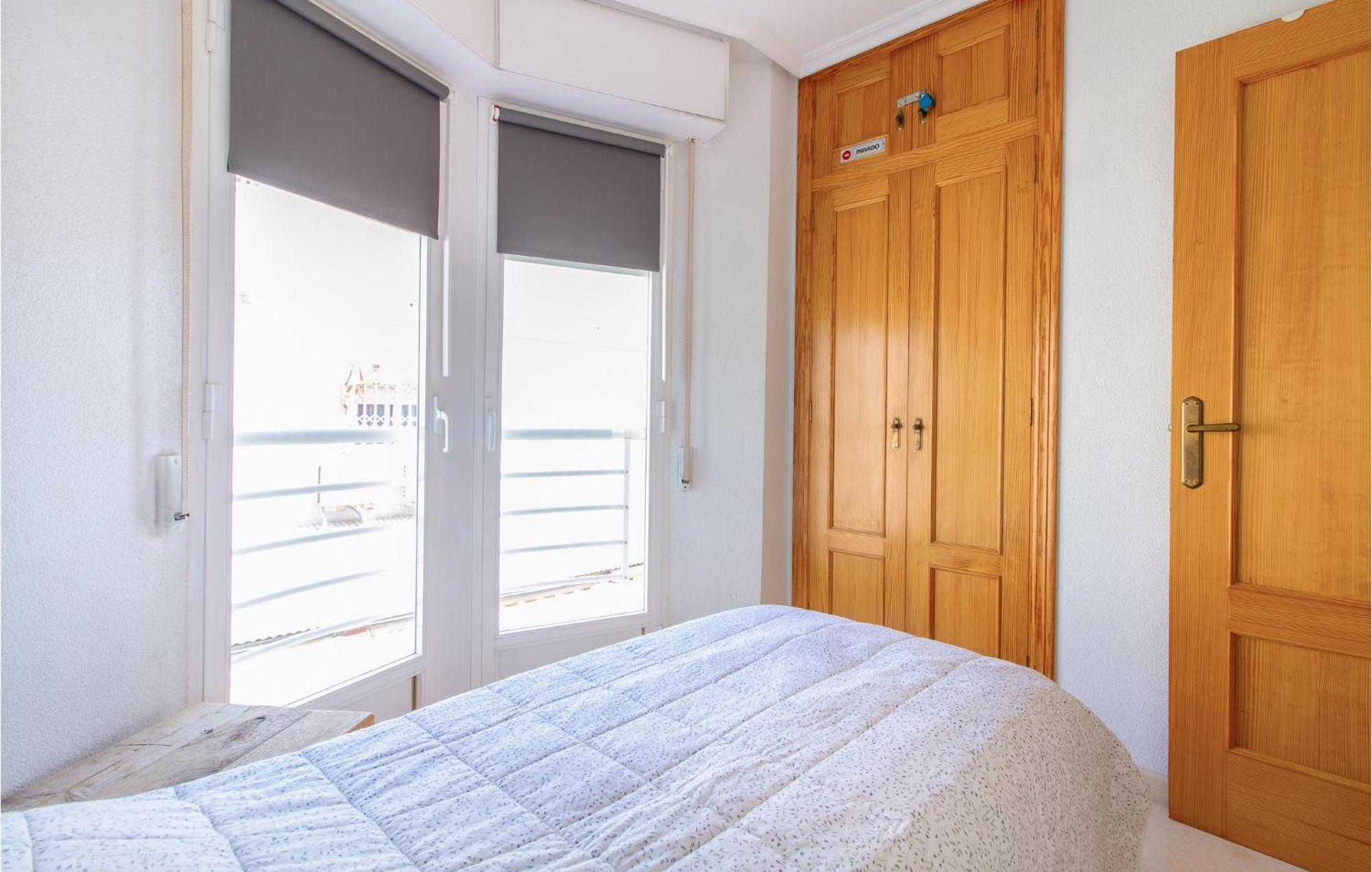 2 Bedroom Lovely Home In 산타 폴라 외부 사진